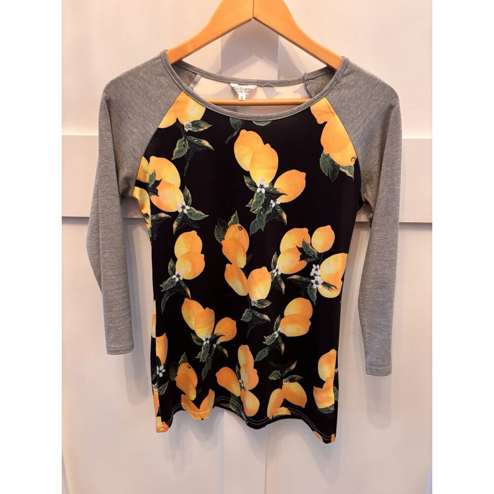 Women’s Long Sleeve Black Yellow Lemon Shirt Blouse Size Small